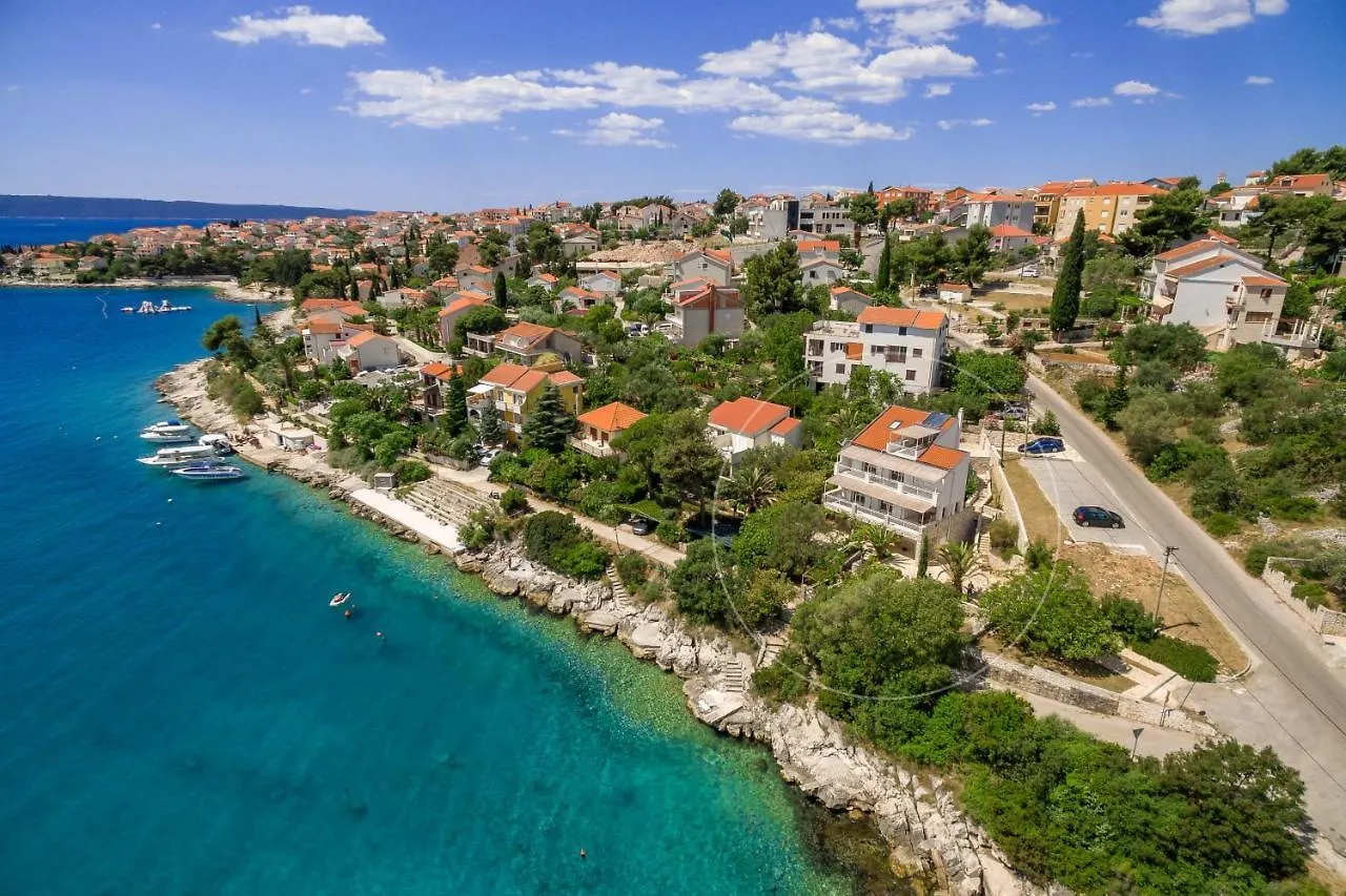 Holiday Home Duje تروغير
