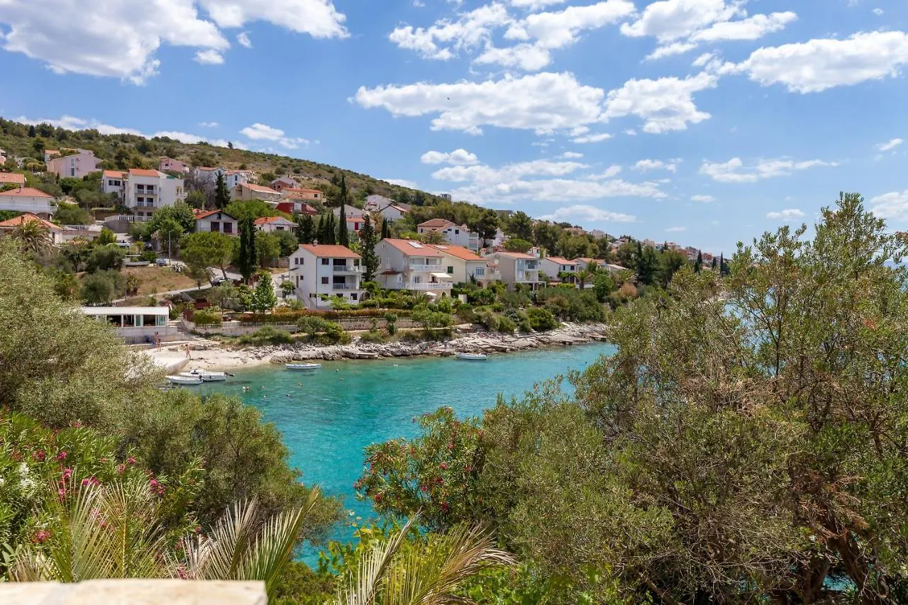 Holiday Home Duje تروغير